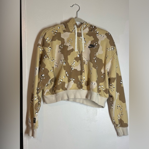 Nike Chocolate Chip Desert Camo Cropped Hoodie Sweatshirt - Picture 2 of 6